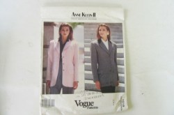 1019 VOGUE ANNE KLEIN II LOOSE LINED LONGER COLLAR PANEL JACKET PATTERN 8-12